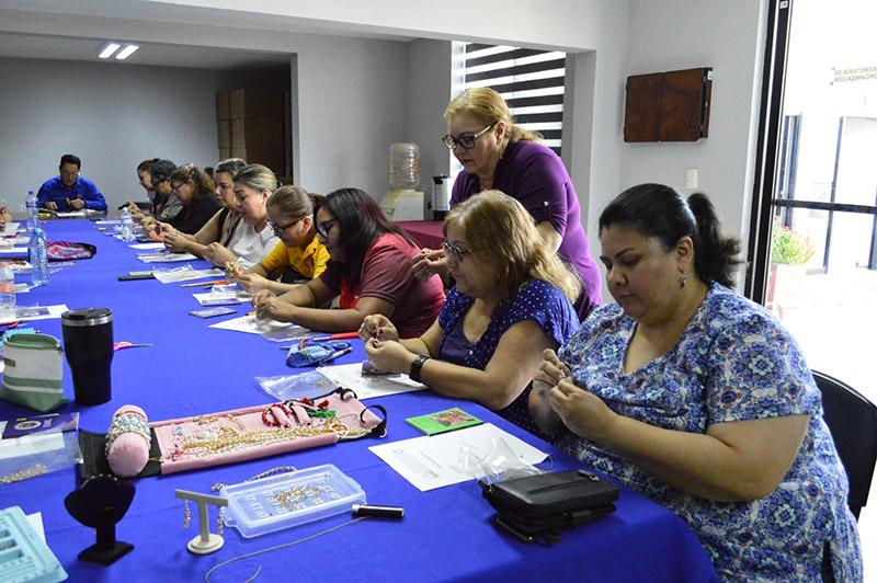 TALLER DE BISUTERÍA | STUANL