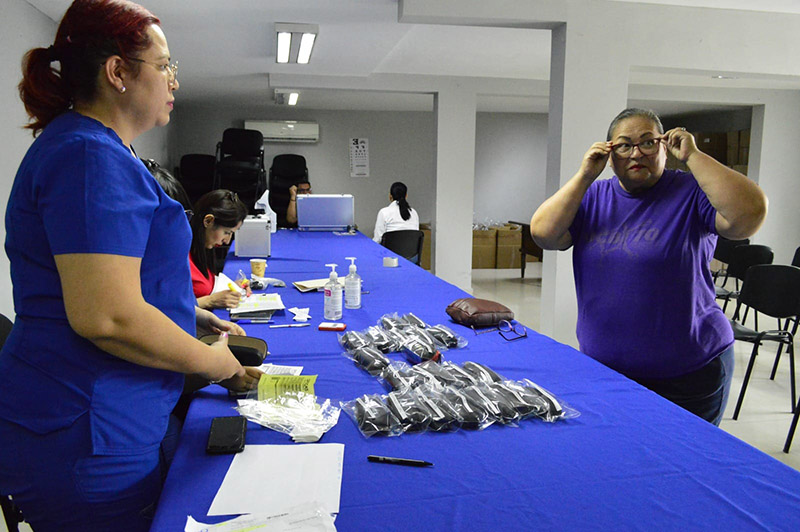 entrega de lentes stuanl