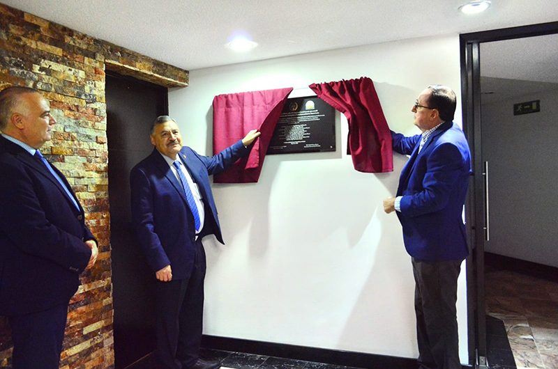 Placa 60 aniversario STUANL